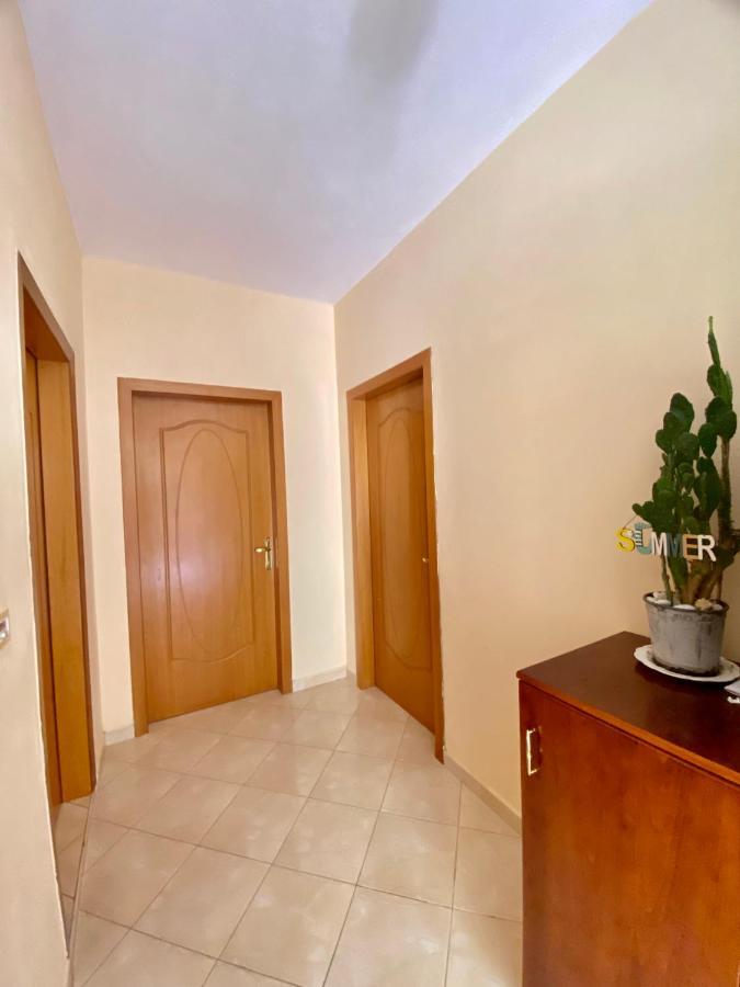 Erika'S House Daire Lukovë Dış mekan fotoğraf